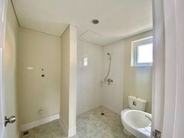 Preselling Condo in Amani Grand Resort Residences