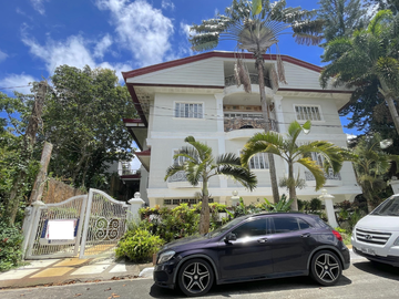 LOVELY RESTHOUSE FOR SALE IN ROYAL TAGAYTAY ESTATES