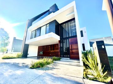 Hermosa casa en 