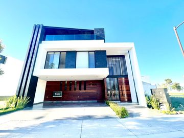 Hermosa casa en 
