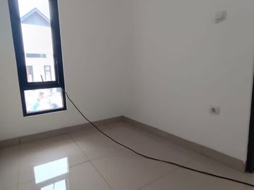 DIJUAL Rumah Premium SIAP HUNI PERUMAHAN 2 Lantai 3 KT 5 Menit Pemkot Cimahi Bandung Utara  MURAH