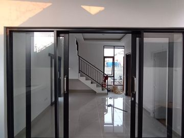 DIJUAL Rumah Premium SIAP HUNI PERUMAHAN 2 Lantai 3 KT 5 Menit Pemkot Cimahi Bandung Utara  MURAH