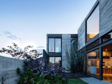 Casa estilo industrial en Cedros Tres Marías