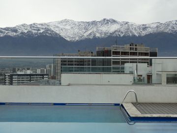 4100 UF , AMPLIO Y ACOGEDOR DEPARTAMENTO UBICADO EN LA FLORIDA 80 Mt2 Totales , 3 DORMITORIOS , 2 Baños 1 En Suite, Walking Closet