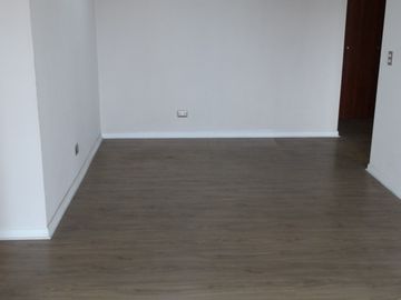 4100 UF , AMPLIO Y ACOGEDOR DEPARTAMENTO UBICADO EN LA FLORIDA 80 Mt2 Totales , 3 DORMITORIOS , 2 Baños 1 En Suite, Walking Closet