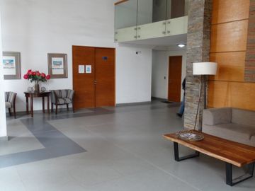 4100 UF , AMPLIO Y ACOGEDOR DEPARTAMENTO UBICADO EN LA FLORIDA 80 Mt2 Totales , 3 DORMITORIOS , 2 Baños 1 En Suite, Walking Closet