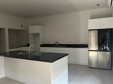 CASA EN VENTA EN LOMAS DEL VERGEL