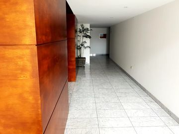 Venta de exclusivo y hermoso Dpto en General Córdova con Terraza en Miraflores