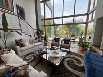VENTA HERMOSA CASA EN CASUARINAS