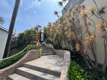 VENTA HERMOSA CASA EN CASUARINAS