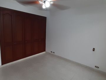 ARRIENDO CASA -   INGENIO - CALI - Amoblada