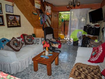 En Vicuña, venta de casa ampliada y regularizada de 3D y  1B. $49 millones