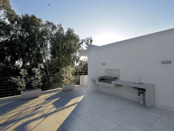 I. Holzapfel #712. Deptos Nuevos 4D3B en Los Almendros