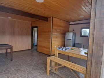 Se vende propiedad de 10.000 m2 lista para la instalación de una Fabrica o empresa en el sector de Cuchuy bajo a 13 km de Los Lagos.