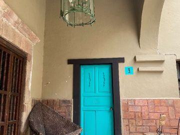CASA EN VENTA EN EL CENTRO HISTORICO DE QUERETARO