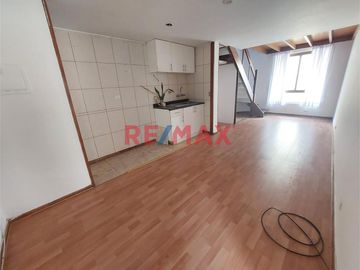 🔴Venta De Departamento Duplex Por La Embajada De Eeuu - Surco🔴