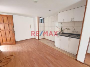 🔴Venta De Departamento Duplex Por La Embajada De Eeuu - Surco🔴