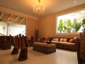 AMPLIA CASA  EN ALQUILER  AMOBLADA -URB. MIRAFLORES - CASTILLA - PIURA