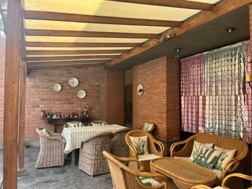VENTA DE CASA EN LA MOLINA 316 m2 (2 pisos)