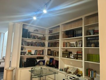 VENTA DE CASA EN LA MOLINA 316 m2 (2 pisos)