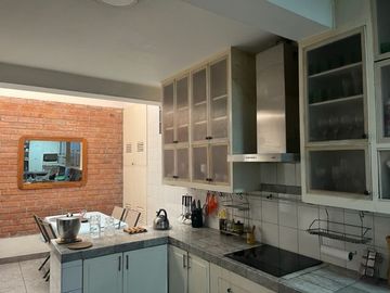 VENTA DE CASA EN LA MOLINA 316 m2 (2 pisos)