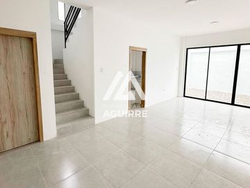 EN VENTA: Casa por estrenar en sector Av. Ferroviaria, Machala
