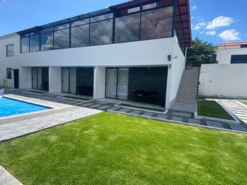 QUINTA EN VENTA  CON AMPLIO TERRENO DE 2000m2 - PARQUE JERUSALEN MALCHINGUI