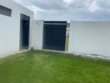 QUINTA EN VENTA  CON AMPLIO TERRENO DE 2000m2 - PARQUE JERUSALEN MALCHINGUI