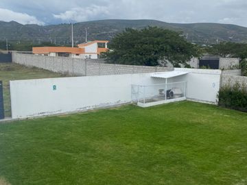 QUINTA EN VENTA  CON AMPLIO TERRENO DE 2000m2 - PARQUE JERUSALEN MALCHINGUI
