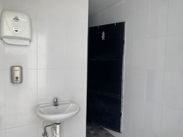 QUINTA EN VENTA  CON AMPLIO TERRENO DE 2000m2 - PARQUE JERUSALEN MALCHINGUI