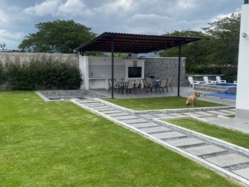 QUINTA EN VENTA  CON AMPLIO TERRENO DE 2000m2 - PARQUE JERUSALEN MALCHINGUI