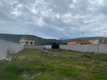 QUINTA EN VENTA  CON AMPLIO TERRENO DE 2000m2 - PARQUE JERUSALEN MALCHINGUI
