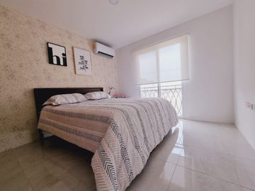 Venta de Casa 4 Dormitorios Etapa manantial/Casalaguna/ cerca Riocentro Dorado
