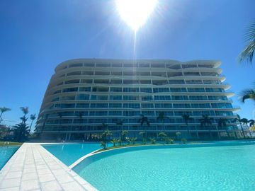 DEPARTAMENTO FRENTE AL MAR AMUEBLADO