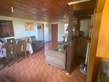 SE VENDE CASA CAMPO 5D 2B  TERRENO  EN SANTA RITA , PELARCO-TALCA.