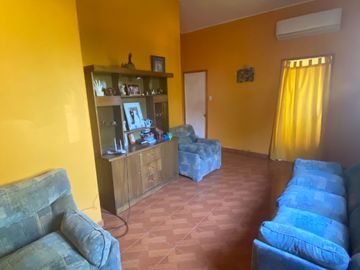 SE VENDE CASA CAMPO 5D 2B  TERRENO  EN SANTA RITA , PELARCO-TALCA.