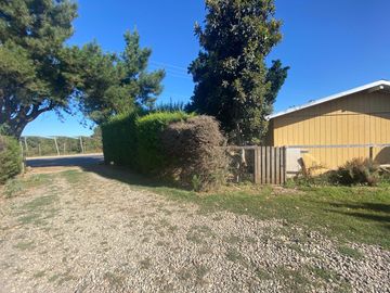 SE VENDE CASA CAMPO 5D 2B  TERRENO  EN SANTA RITA , PELARCO-TALCA.