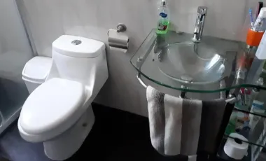 Casa Minimalista de 3 Pisos, 3 Recámaras, 5 Baños, Centro de Pachuca, Hidalgo.