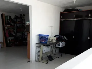Casa Minimalista de 3 Pisos, 3 Recámaras, 5 Baños, Centro de Pachuca, Hidalgo.