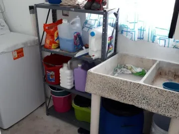 Casa Minimalista de 3 Pisos, 3 Recámaras, 5 Baños, Centro de Pachuca, Hidalgo.