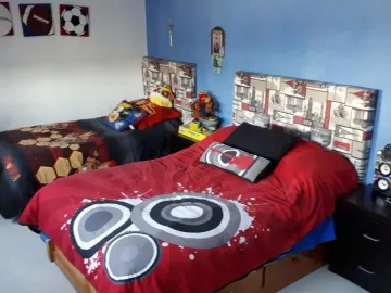 Casa Minimalista de 3 Pisos, 3 Recámaras, 5 Baños, Centro de Pachuca, Hidalgo.