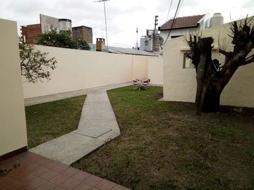 VENTA  Atención inversores - rentistas- Complejo de 4 dupex
