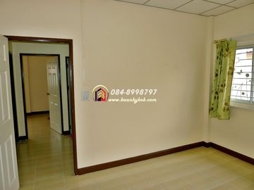 Urgent sale, Baan Nichakorn 2, Phutthamonthon Sai 4, semi-detached house, detached house style, 39 sq m, new condition, first hand, never lived in, ad