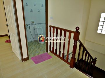 Urgent sale, Baan Nichakorn 2, Phutthamonthon Sai 4, semi-detached house, detached house style, 39 sq m, new condition, first hand, never lived in, ad
