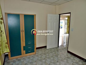 Urgent sale, Baan Nichakorn 2, Phutthamonthon Sai 4, semi-detached house, detached house style, 39 sq m, new condition, first hand, never lived in, ad