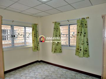 Urgent sale, Baan Nichakorn 2, Phutthamonthon Sai 4, semi-detached house, detached house style, 39 sq m, new condition, first hand, never lived in, ad