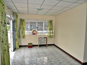 Urgent sale, Baan Nichakorn 2, Phutthamonthon Sai 4, semi-detached house, detached house style, 39 sq m, new condition, first hand, never lived in, ad