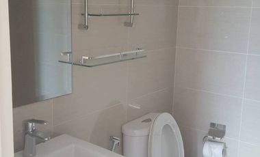 One Bedroom Deluxe For Lease in Venice Tower D