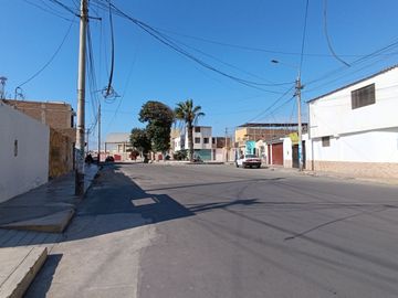 Venta De Casa En Pimentel - Chiclayo