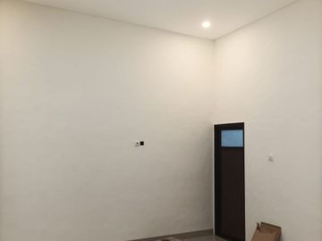 BARU GRESS! Rumah Istimewa Manyar Tirtomoyo Sukolilo SHM Langka